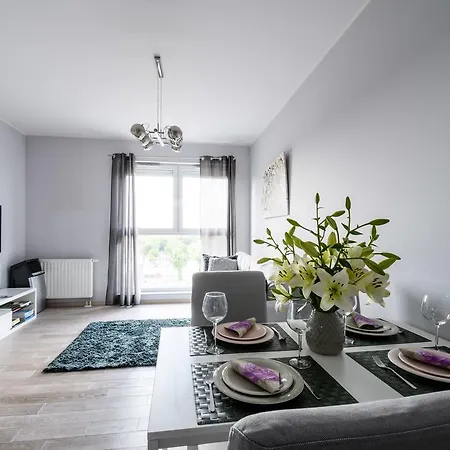 Loft Apartment *